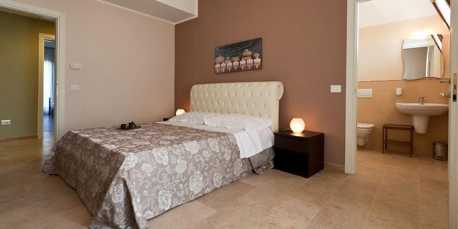 Hotel La Campana Казарано Екстериор снимка
